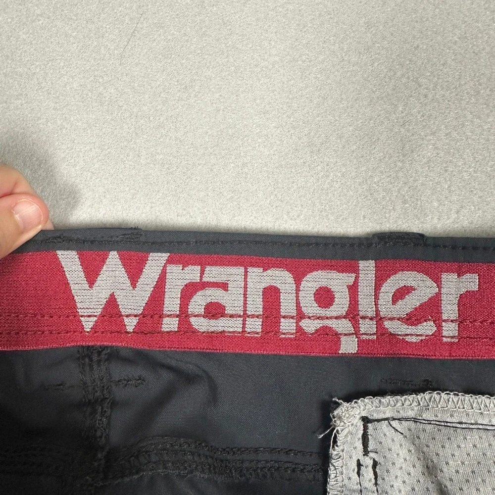 Wrangler Shorts Mens 46 Outdoor Cargo Blue Stretch Nylon Blend Outdoor Pockets